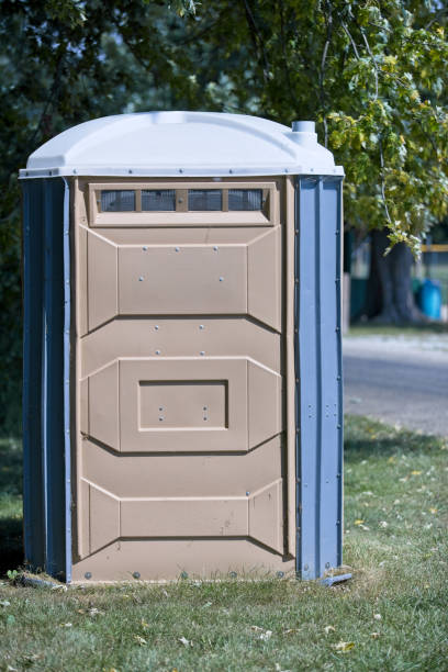 Best High-end porta potty rental  in Moxee, WA